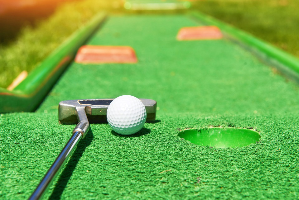 The min golf club