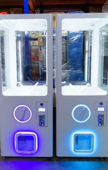 cheap gashapon machine prize gaming machine
